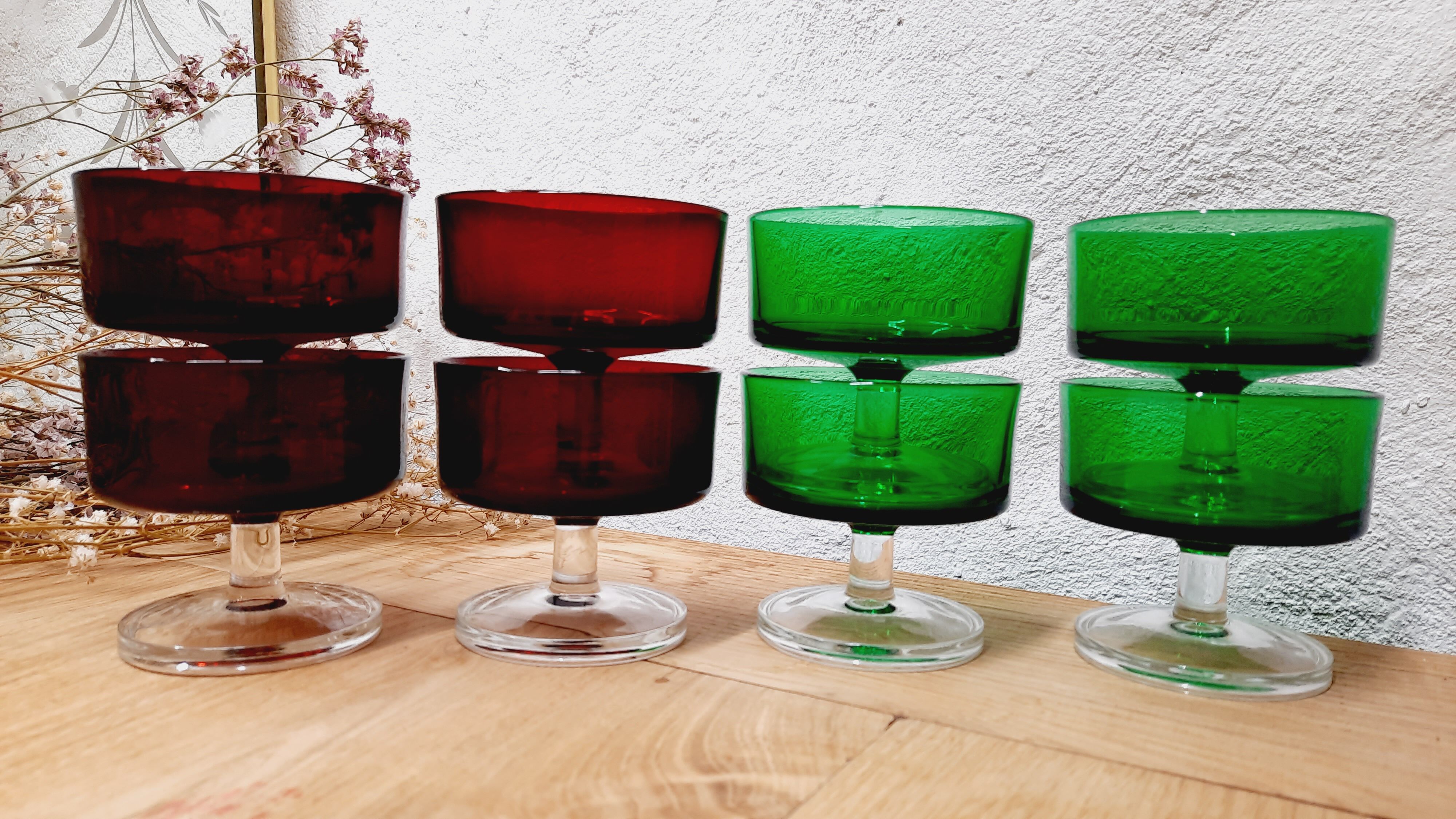 Set 8 glasses of champagne 70s