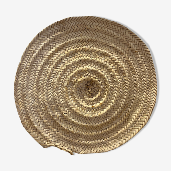 Wicker rattan top for wall decoration