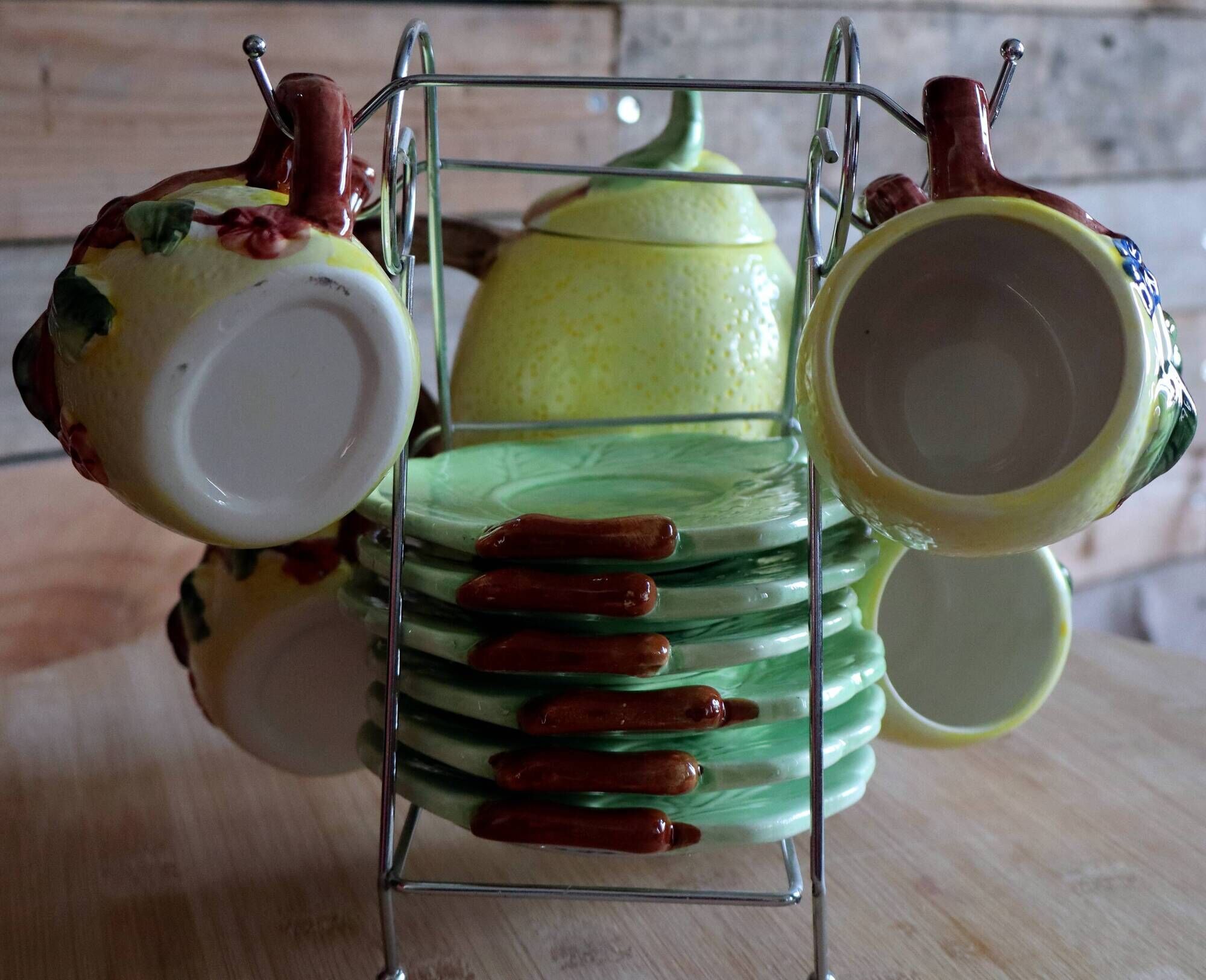 Tea / coffee service in earthenware "Lemon" on display – 15 pieces