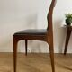Chaise vintage bois et skaï noir