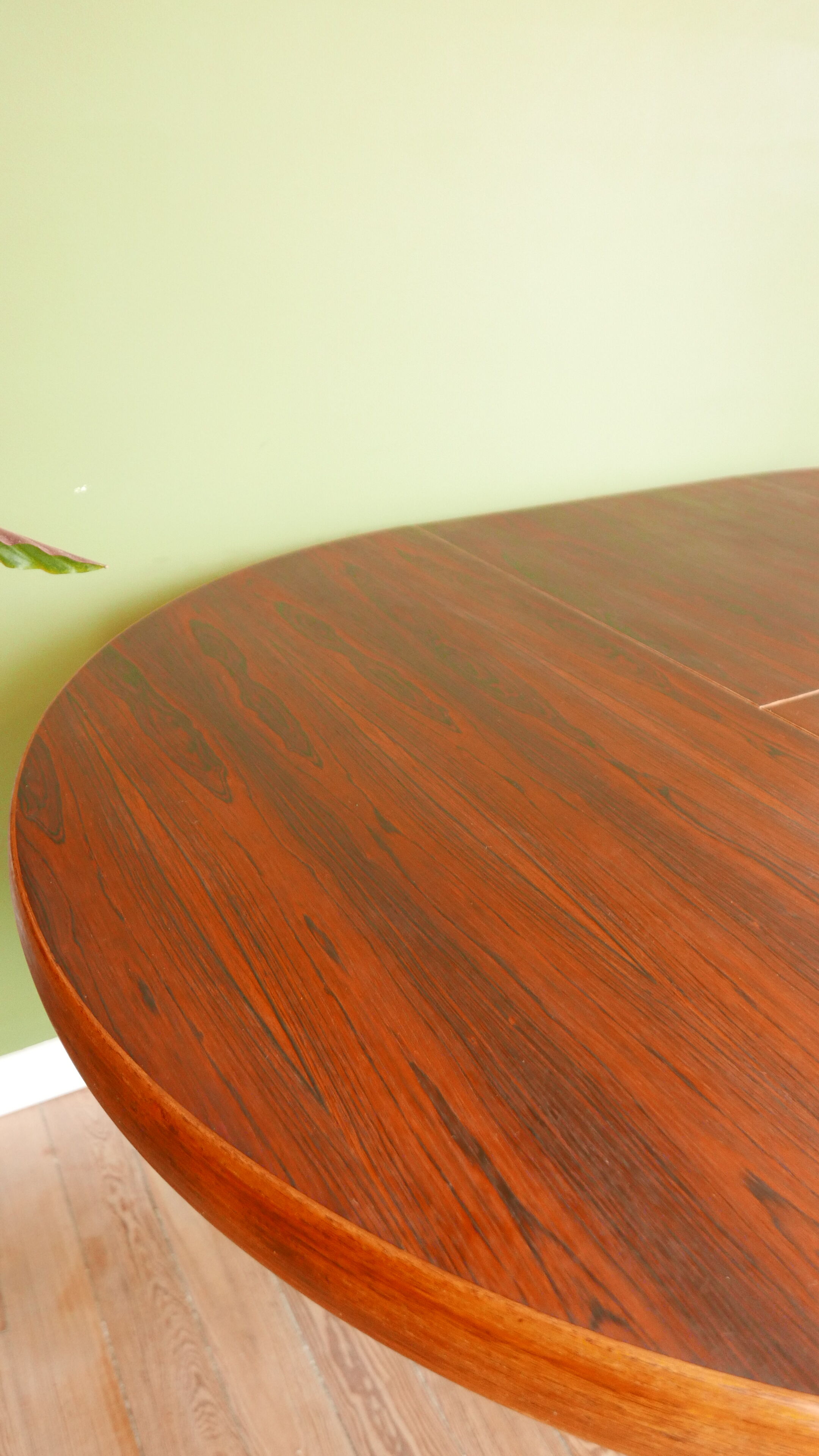 Extendable Baumann table