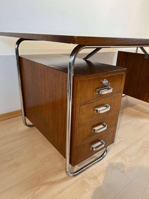 Bureau en placage de chêne Bauhaus vintage de Mücke & Melder, années 1940.