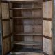 Armoire parisienne en bois brut