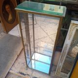 Bronze showcase