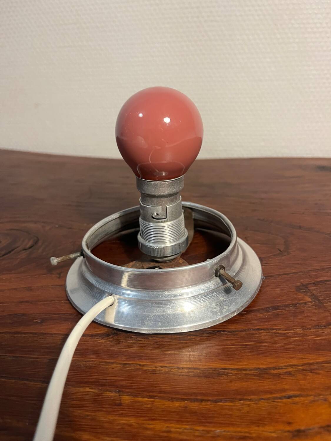 Small opaline globe table lamp with aluminum base