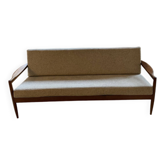 “Stefan” style 50 sofa