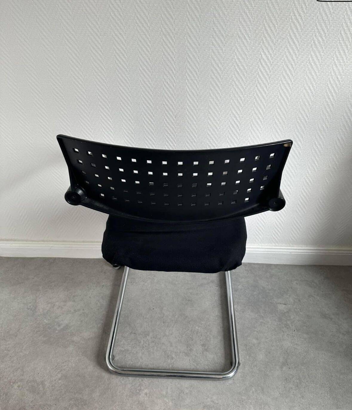 Chaises Visavis par Antonio Citterio