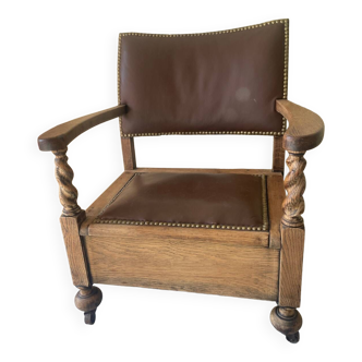 Small chest armchair