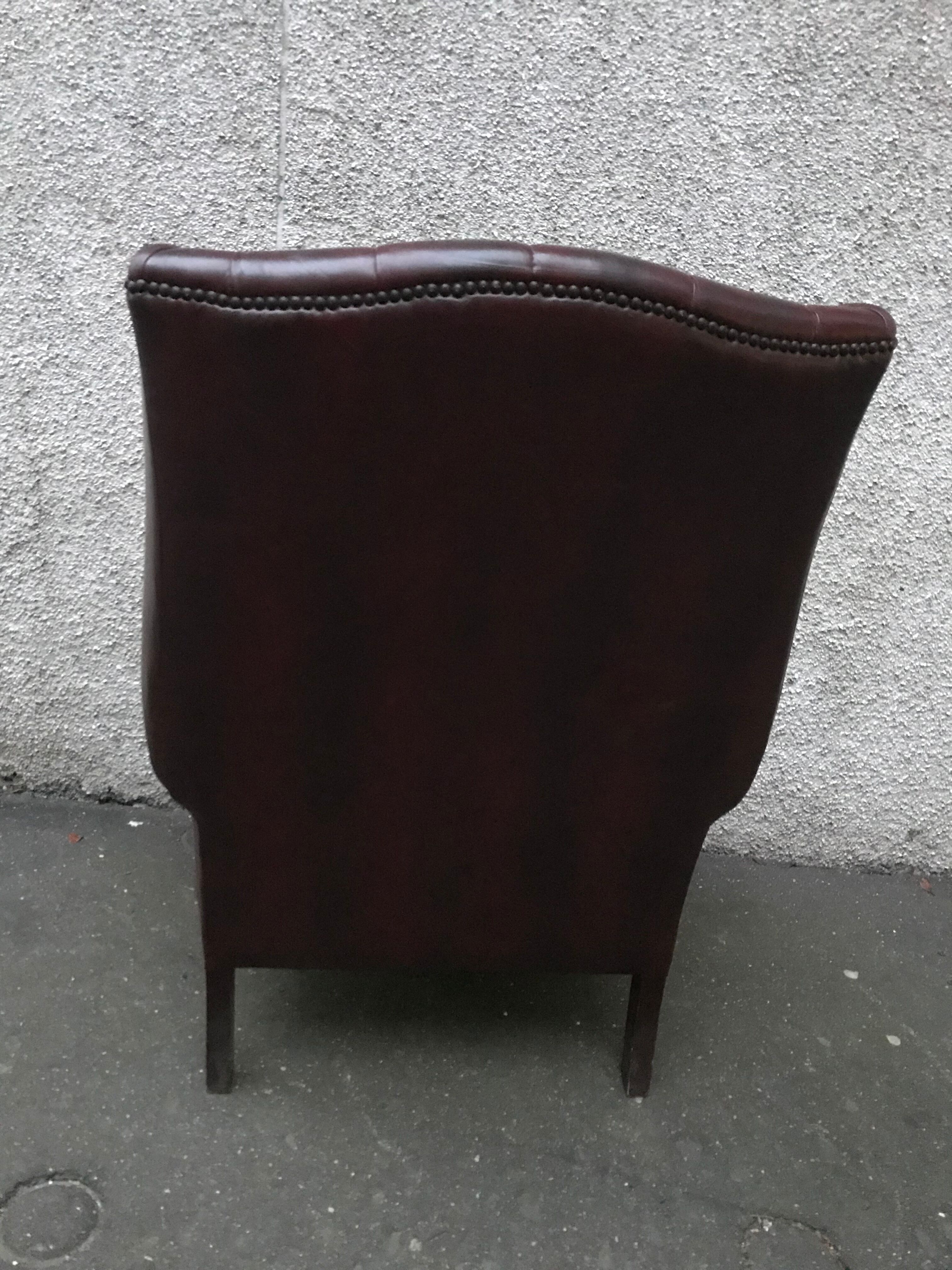 Fauteuil bergère chesterfield anglais