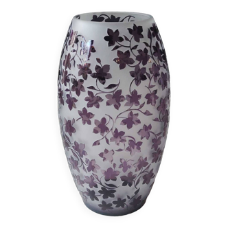 Crystal vase with stylish design. Lilac floral patterns on white frosty background. 28 x 15 cm