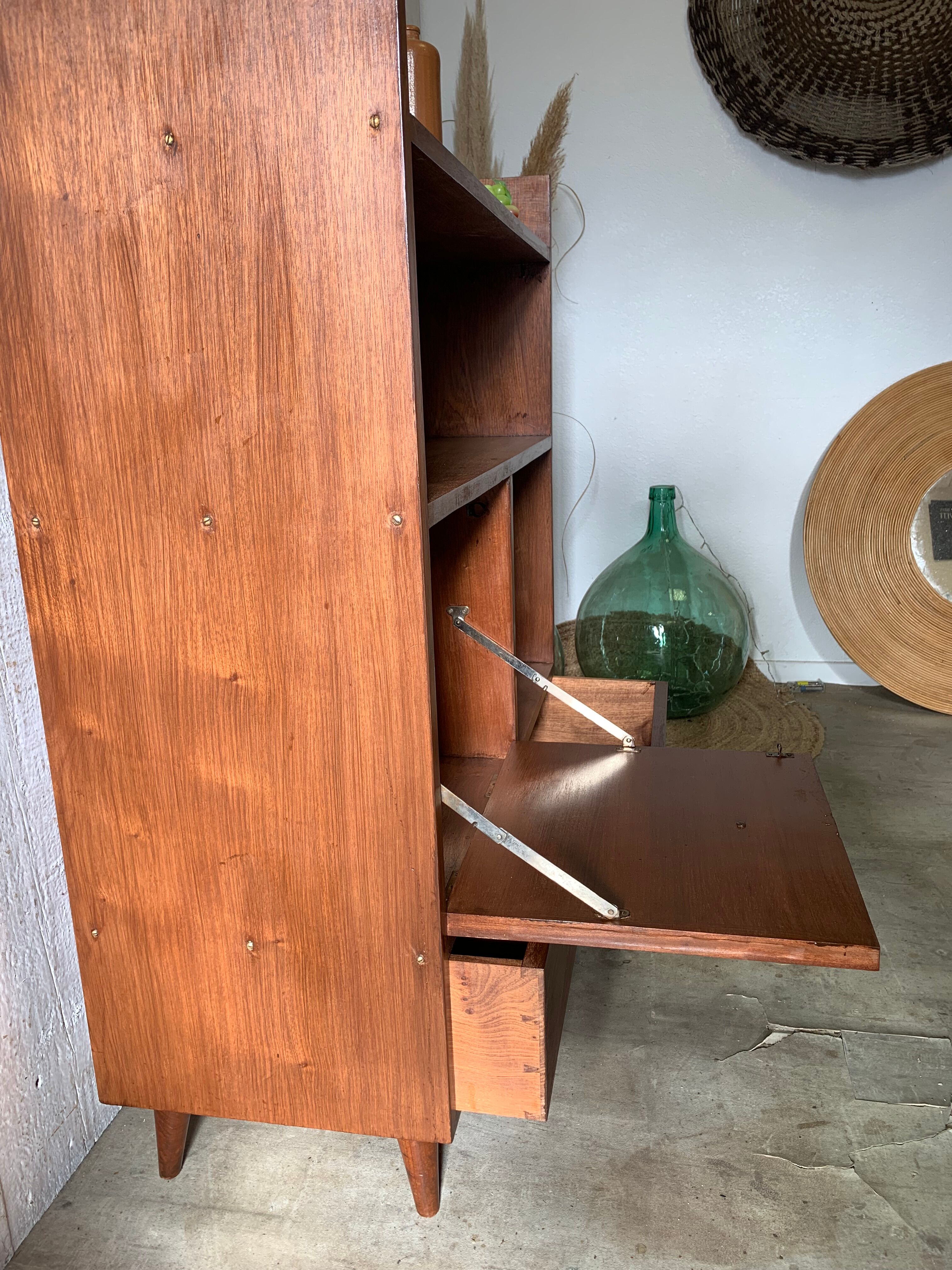 Vintage buffet
