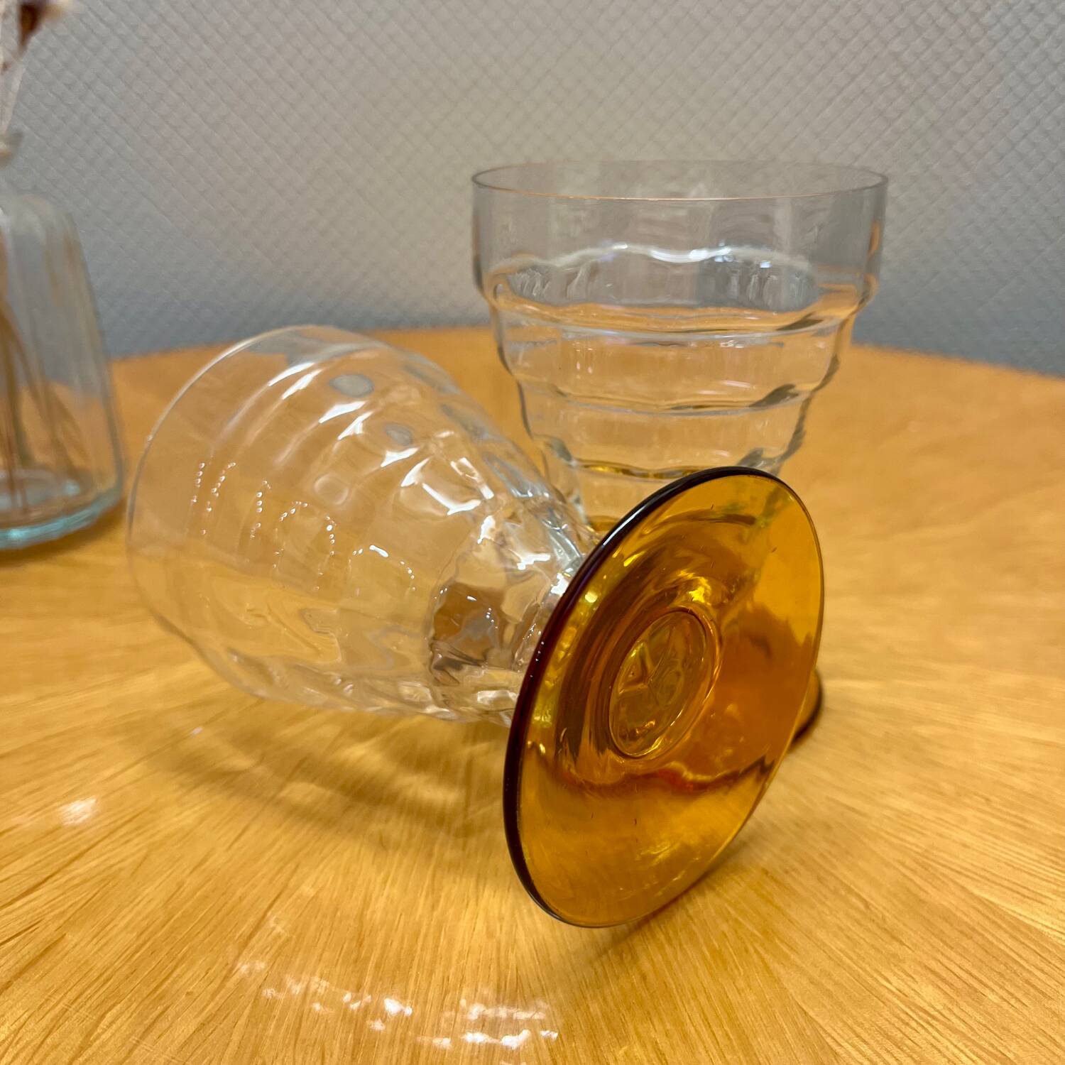 Set of 2 vintage Art Deco glasses