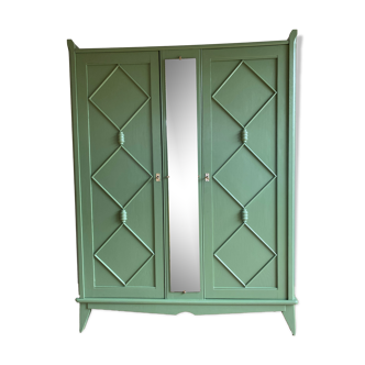 Armoire vintage