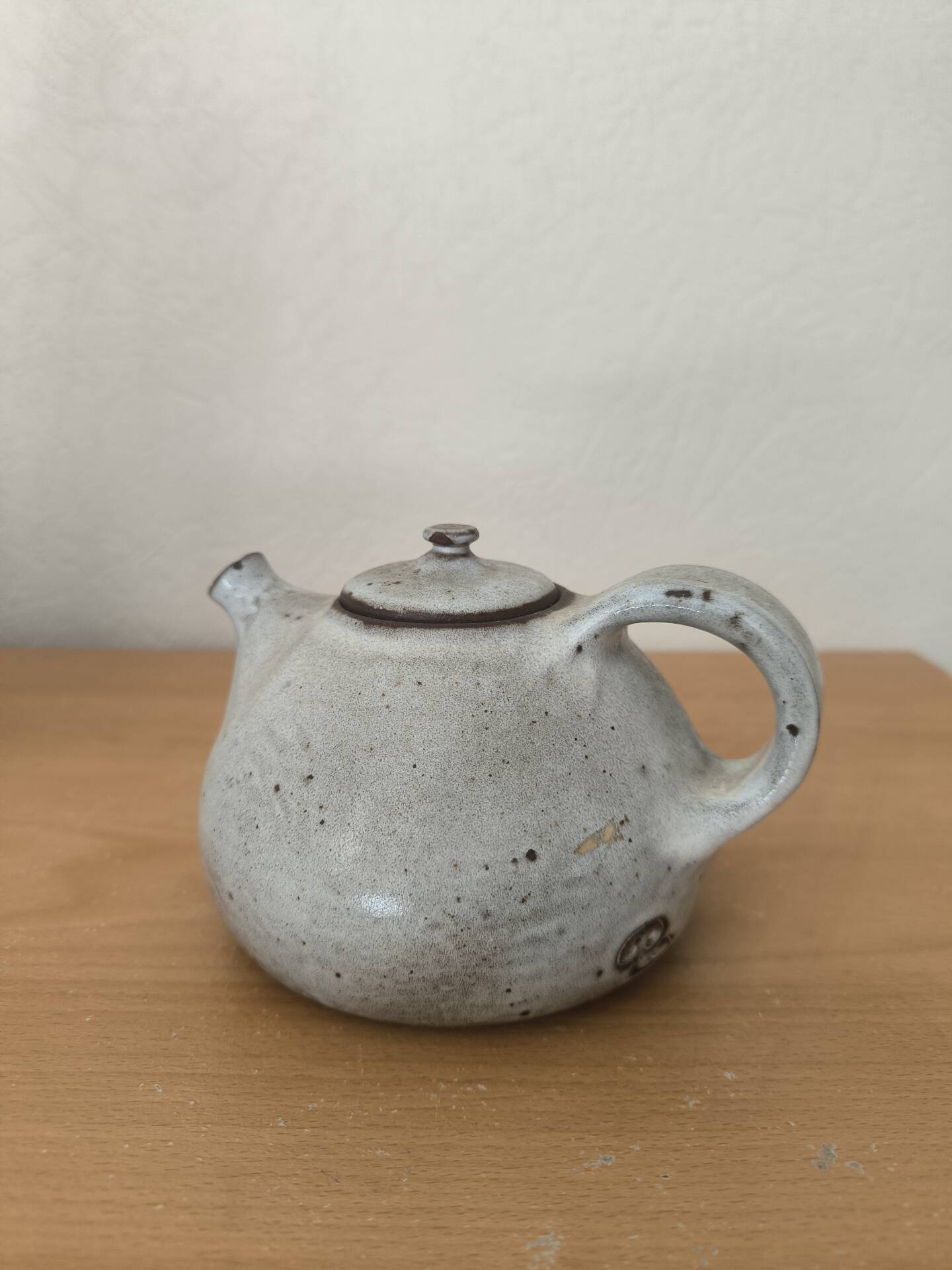 Teapot Jeanne and Norbert Pierlot