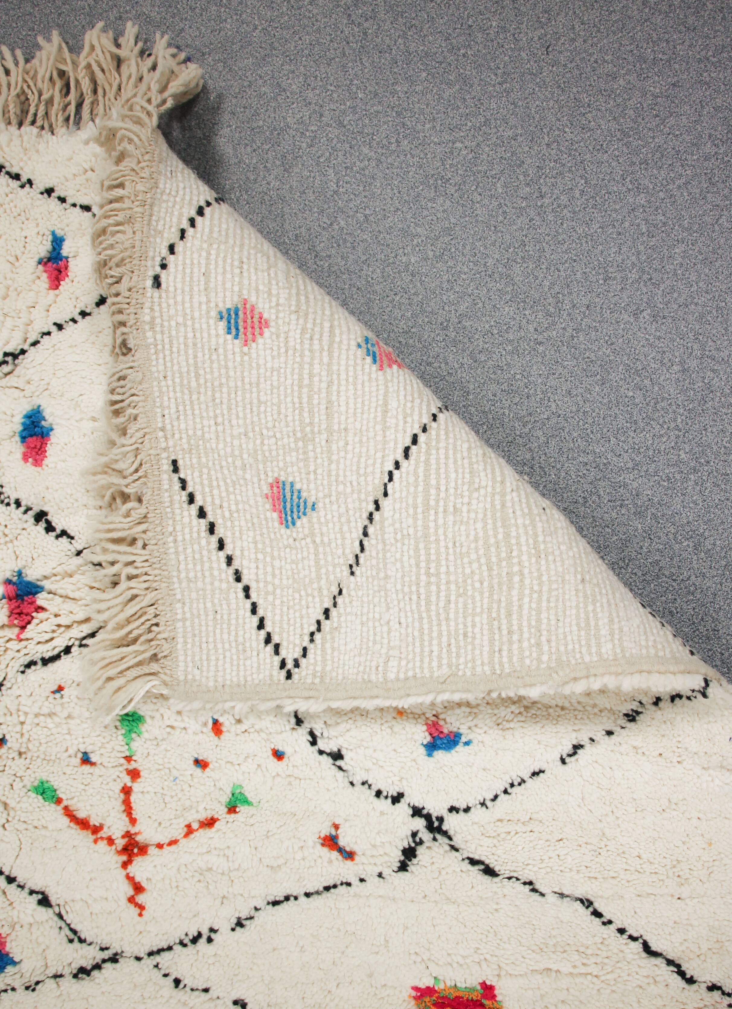 Azilal berber carpet 215 x 174