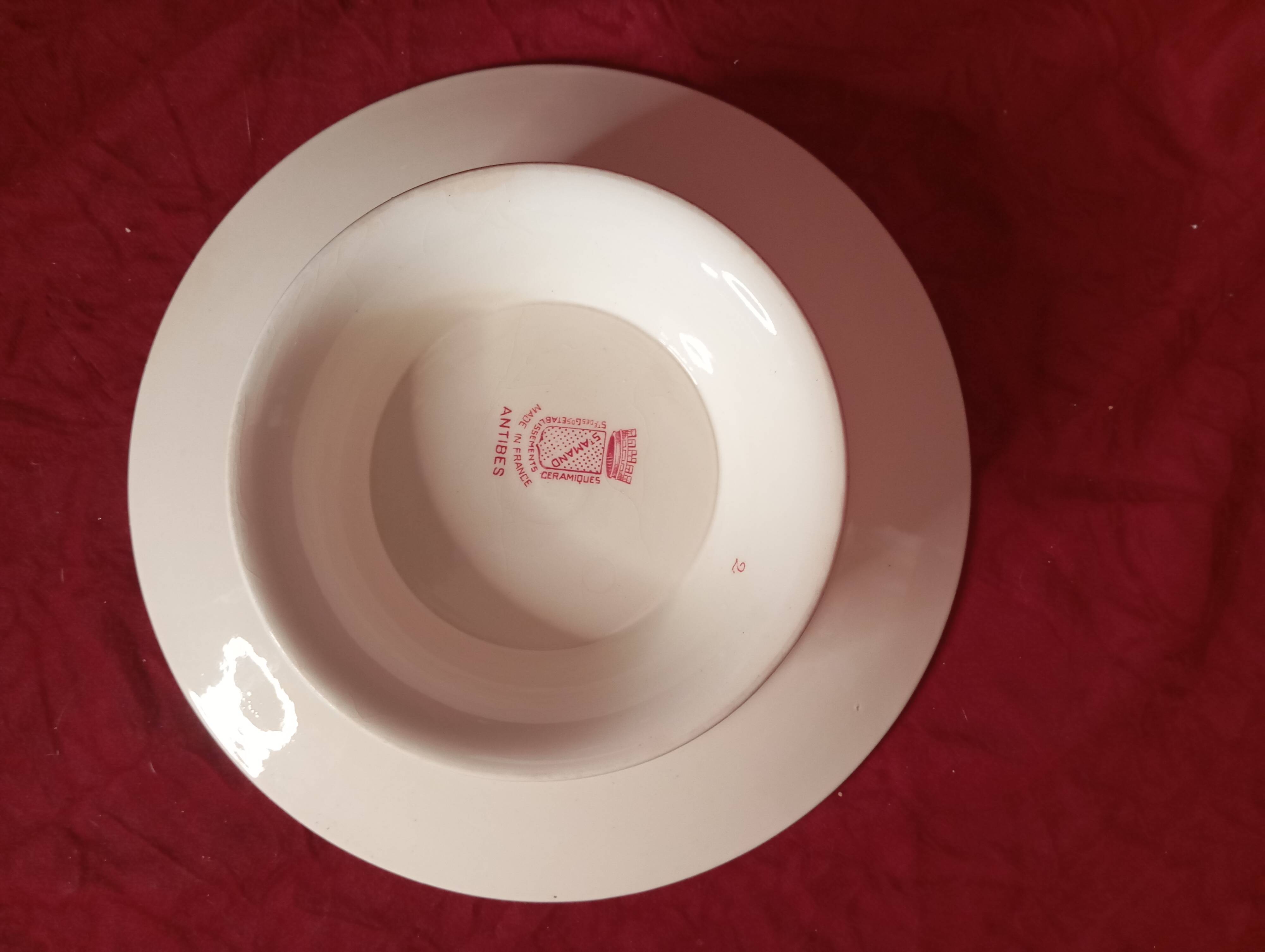 St amand ceramic presentation plate / dish