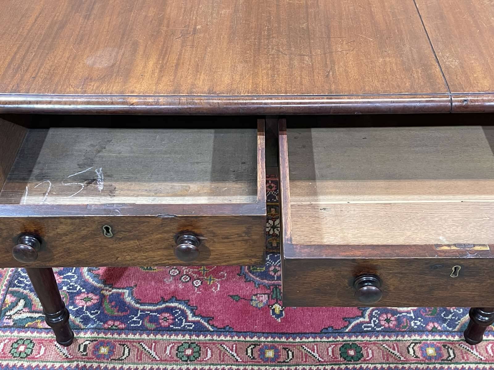 Table bureau anglaise en acajou XIXème avec 2 tiroirs
