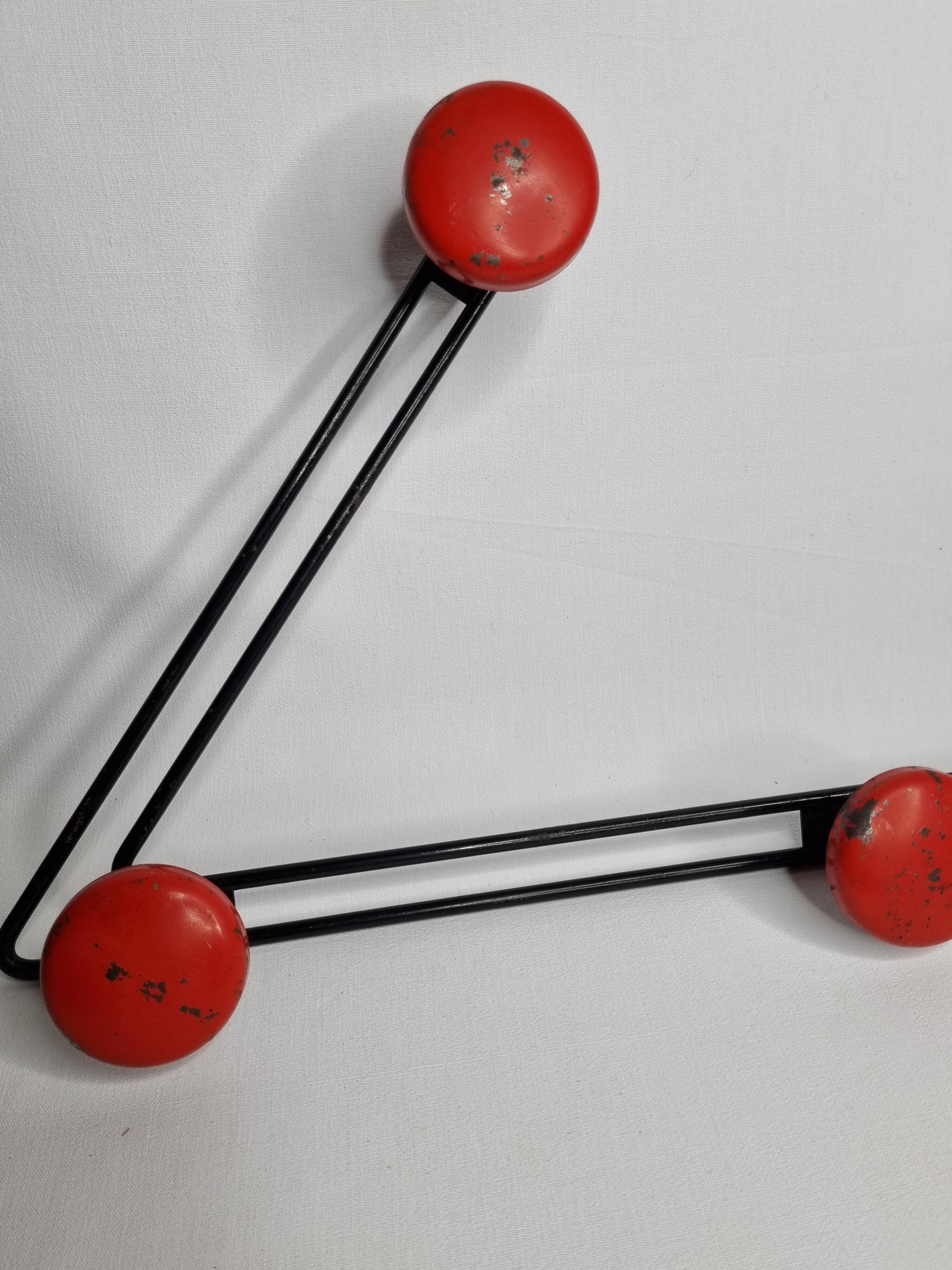 Original vintage metal “trapeze” coat rack, 5 hooks, 67 cm