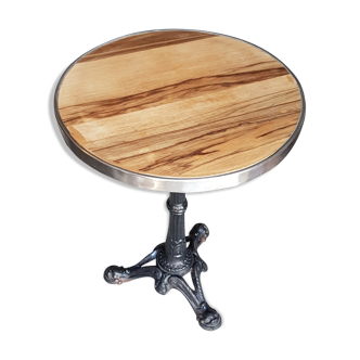 Wooden tray bistro table and cast iron base