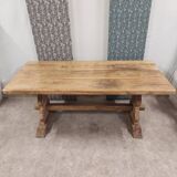 Farm table