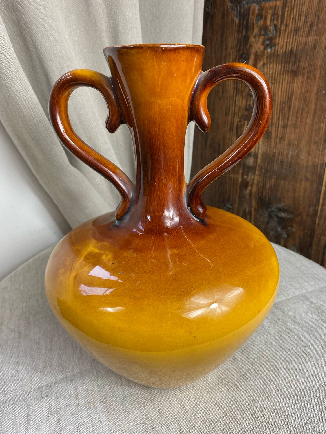 Amphora-type ceramic vase