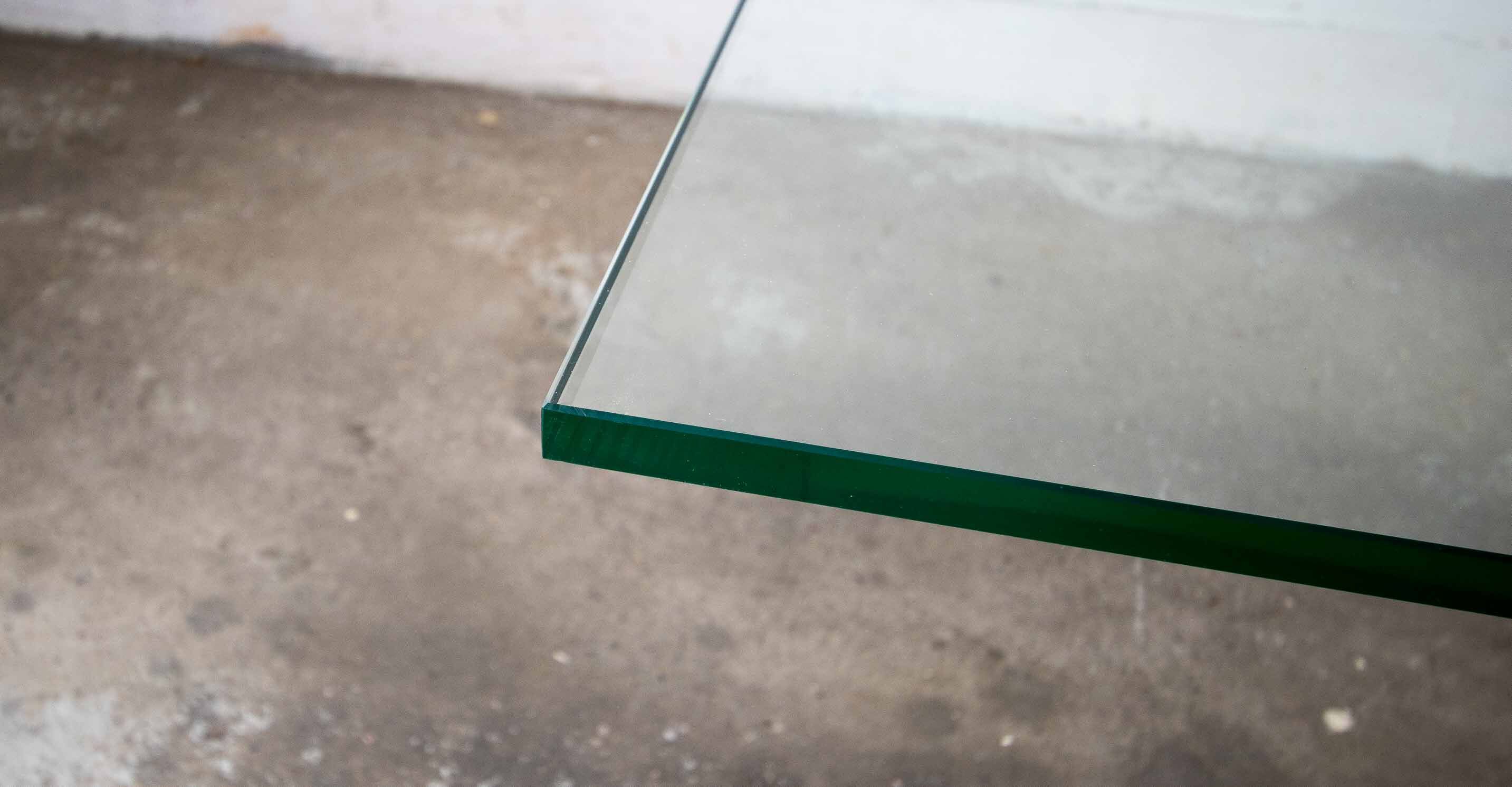 Sergio & Giorgio Saporiti dining table