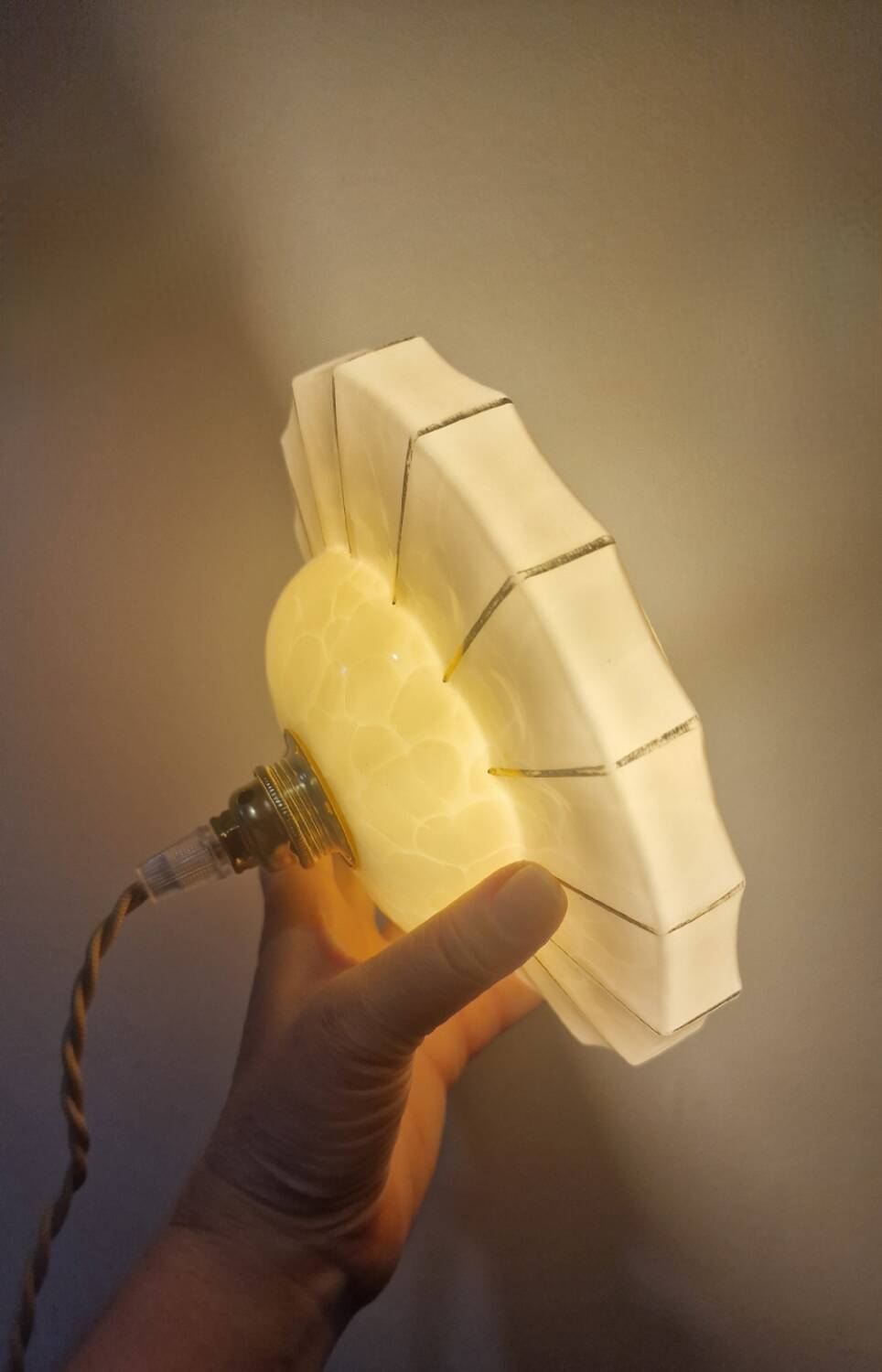 Marbled pink Art Deco glass pendant light