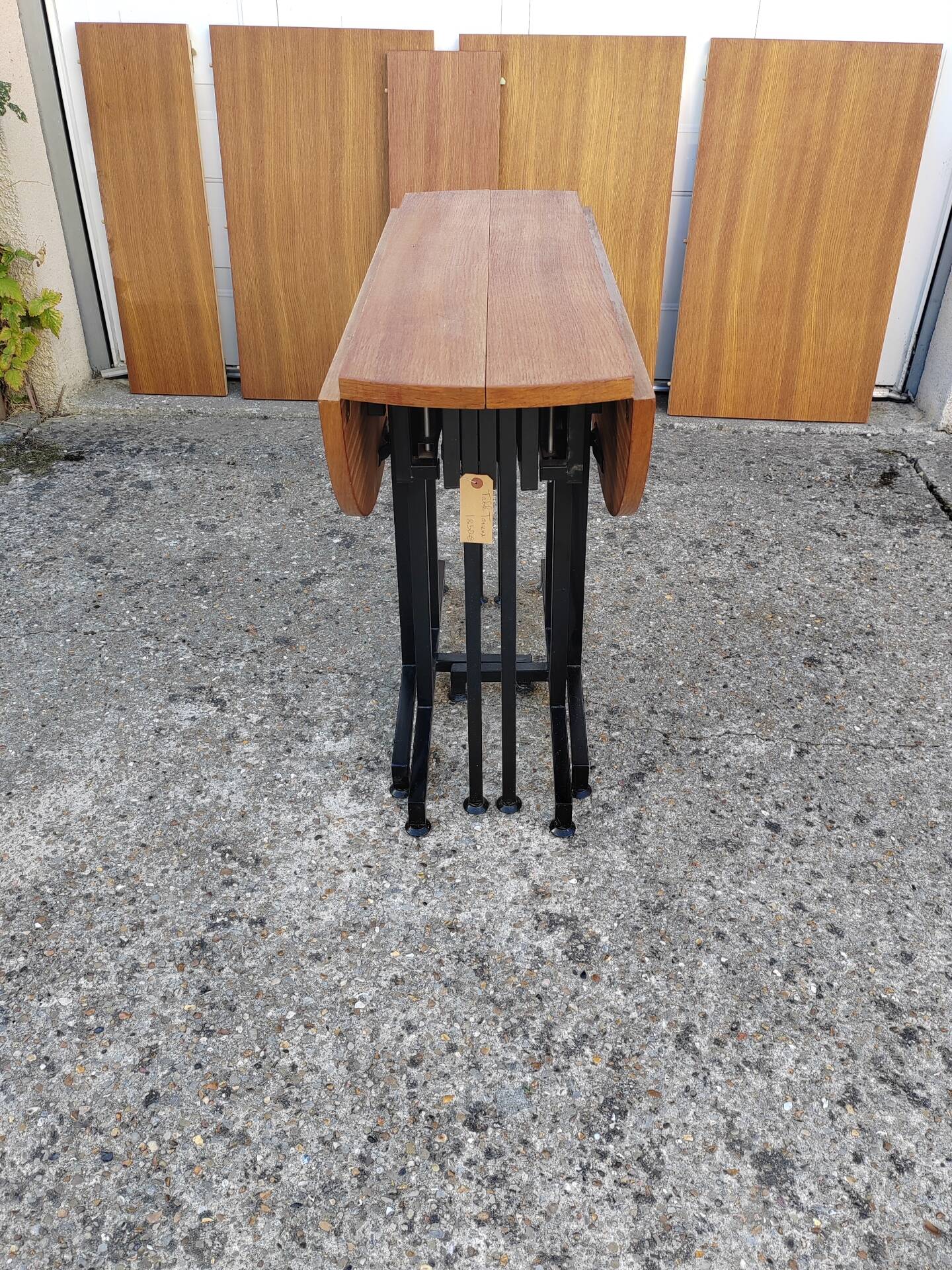 Extensible Torrens table