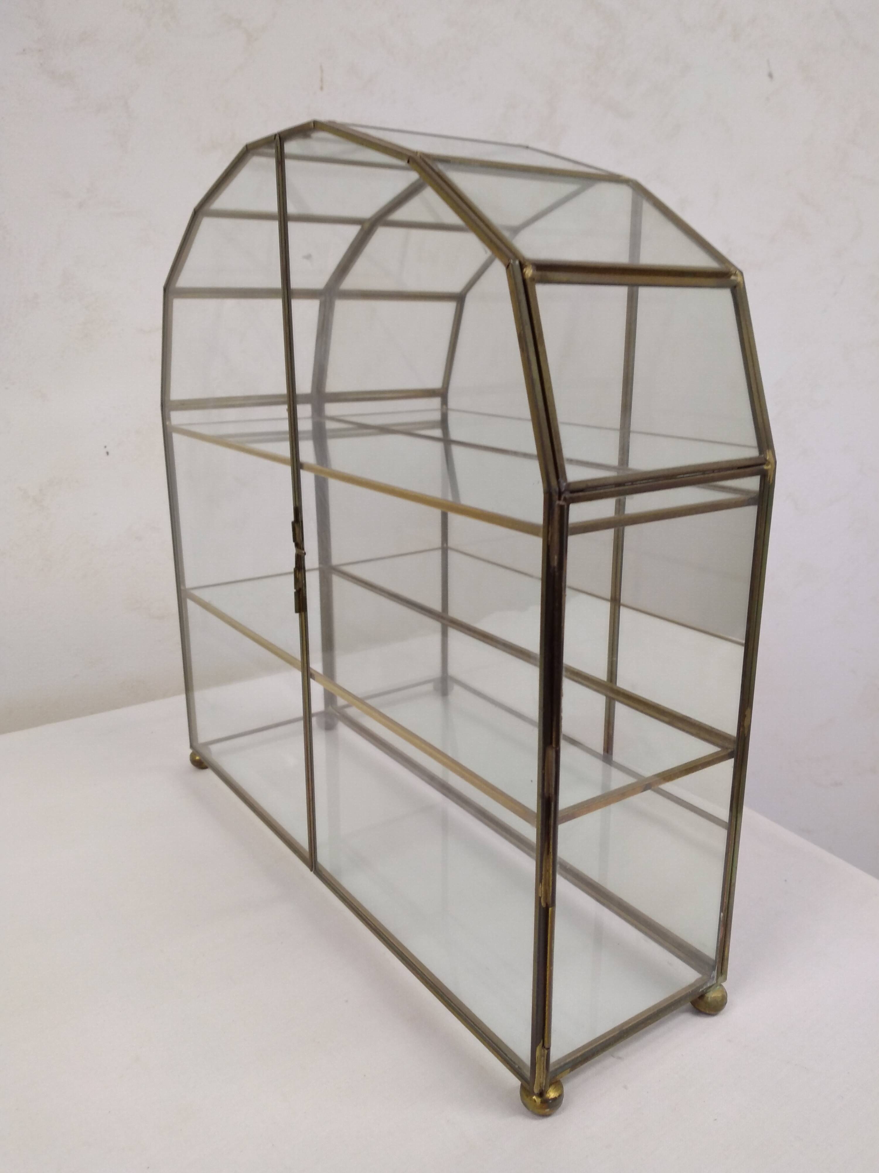 Old table display case