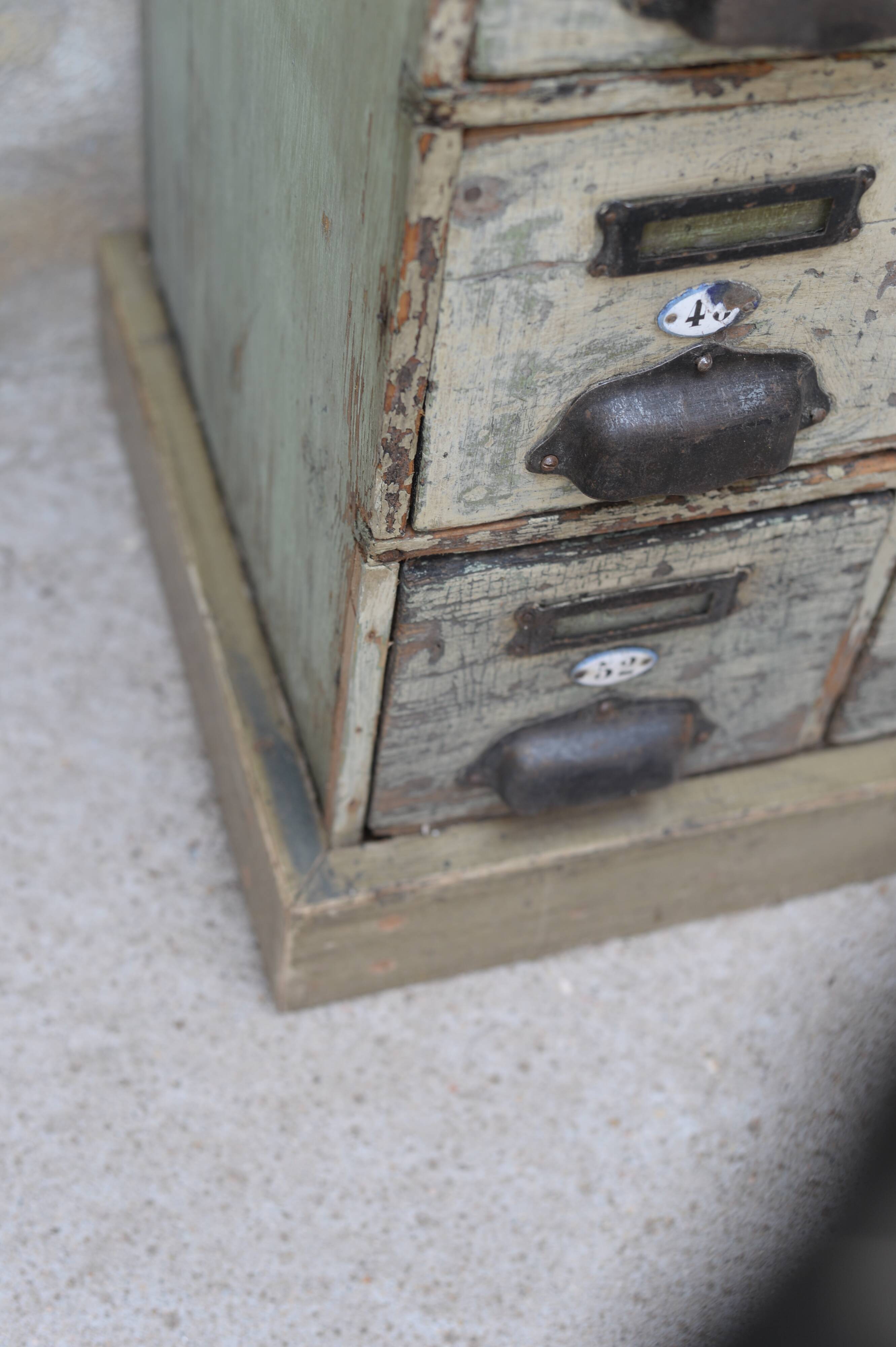 Antique patina craft furniture
