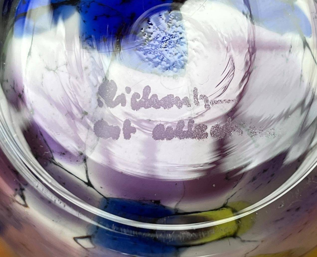 Postmodern glass vase by Hans Jürgen Richartz for the Richartz art collection, 1980s.