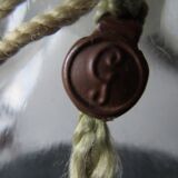 Old bottle model guerlain tire
