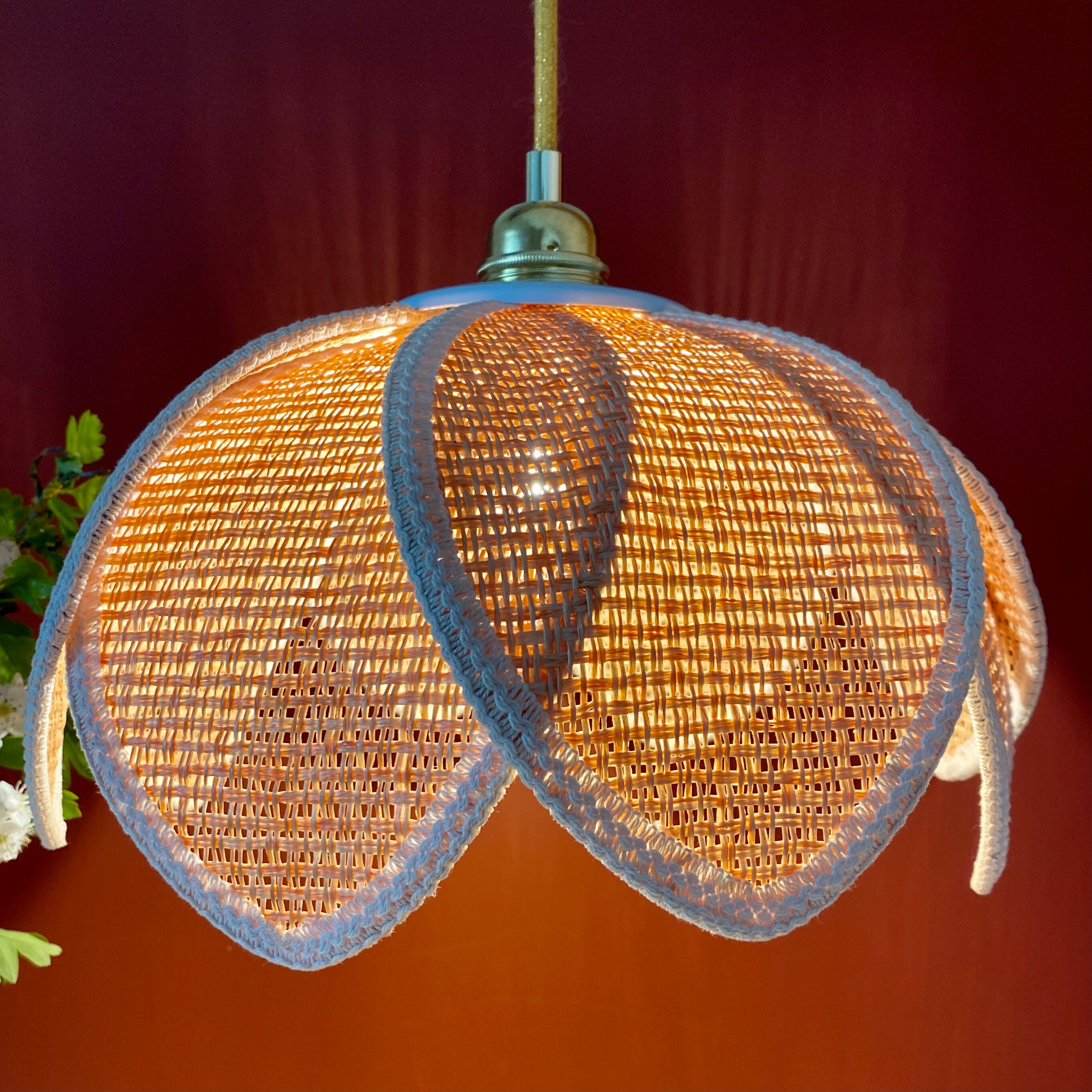 Vintage lotus flower pendant lamp