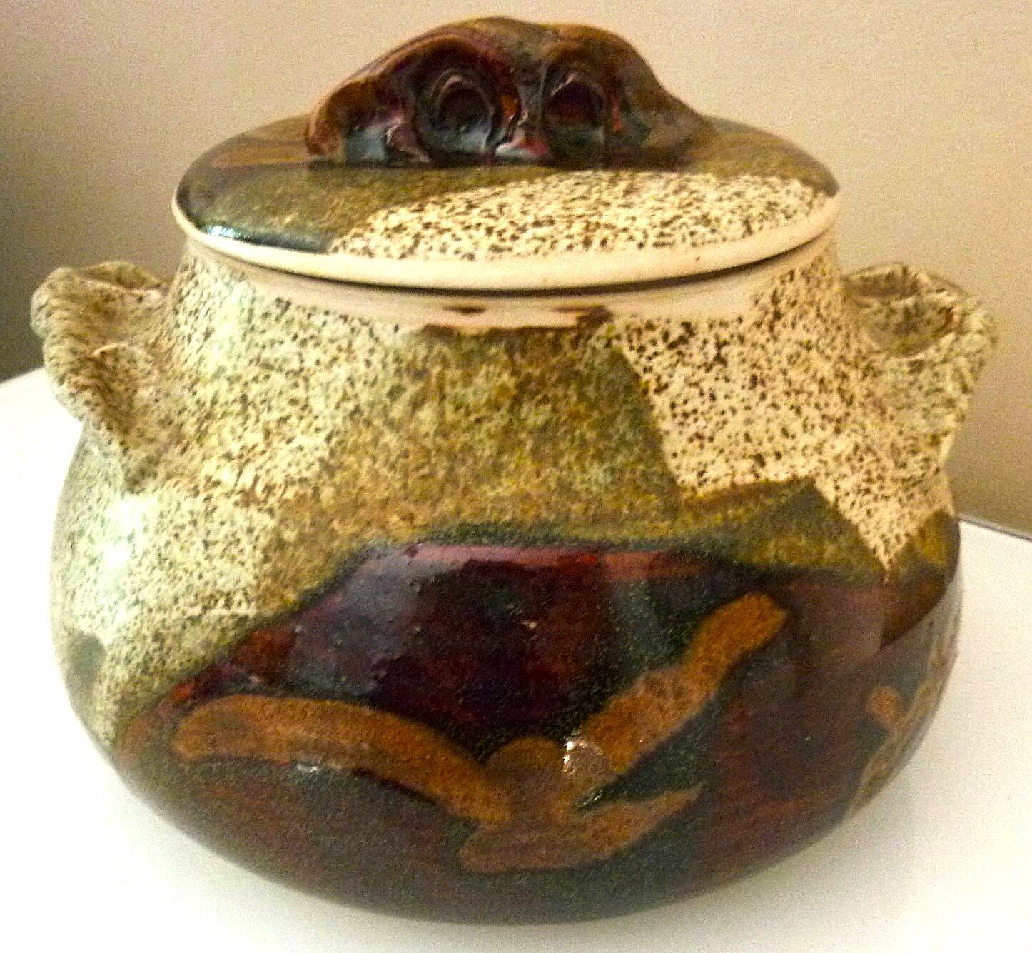 Vegetable dish, covered pot, glazed ceramic art, 1970s, signature to be identified