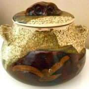 Vegetable dish, covered pot, glazed ceramic art, 1970s, signature to be identified