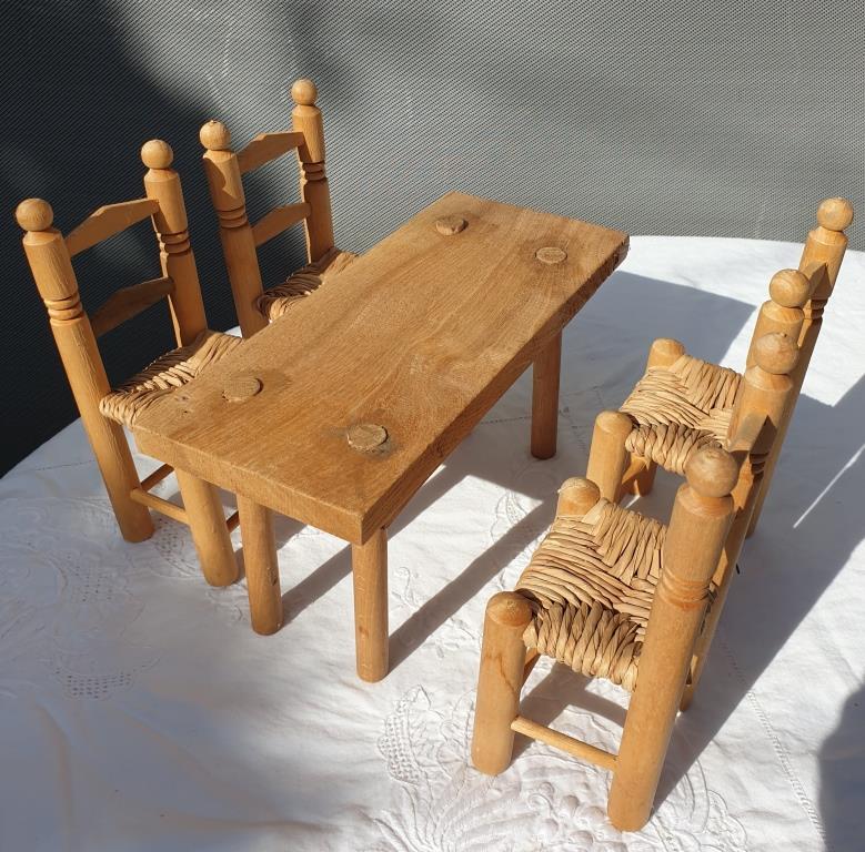 Lot 8 miniature vintage toys tables and seats