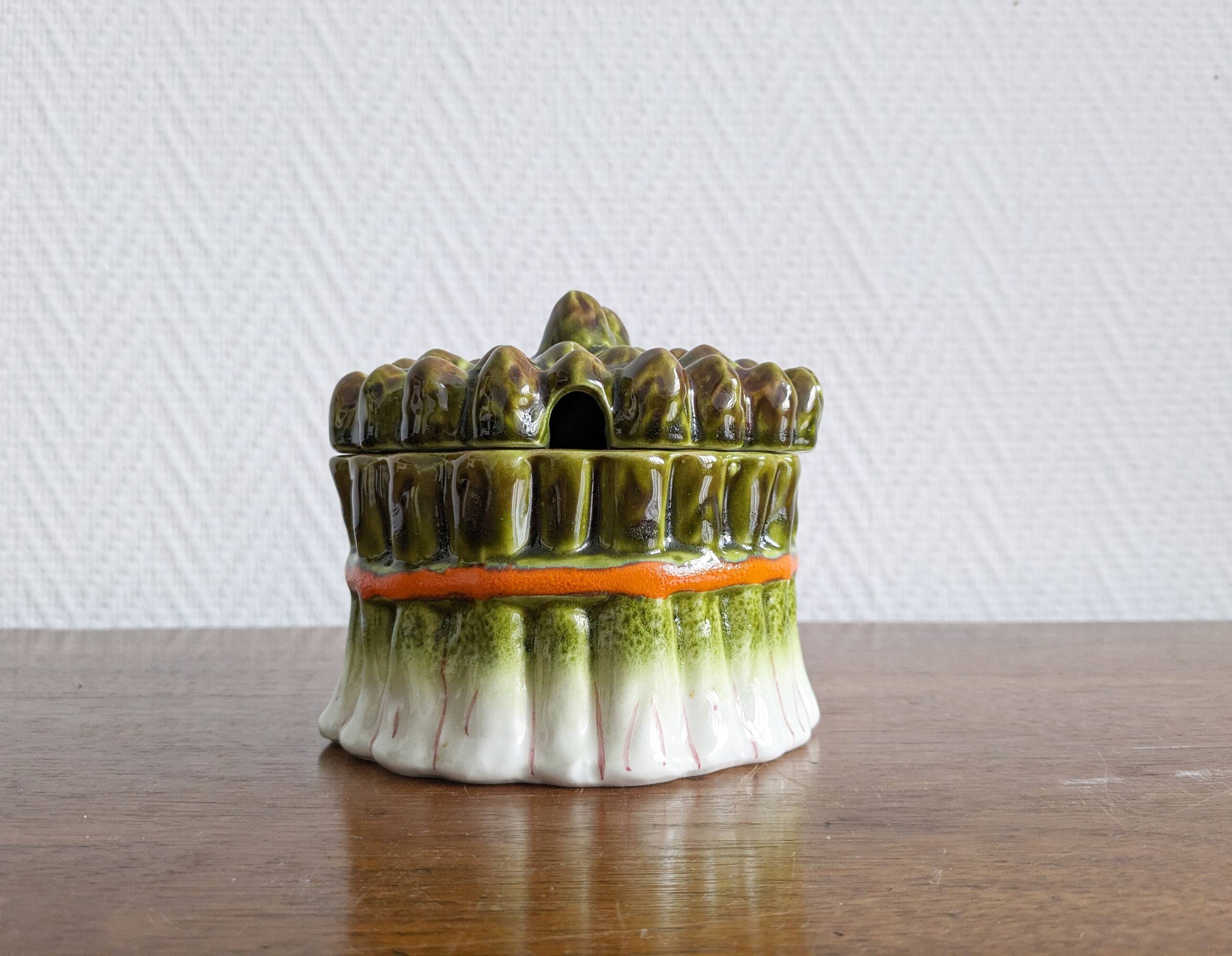 Vintage asparagus tableware sauce container, Italian majolica