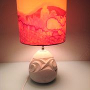 Ovoid lamp in carved stone and printed lampshade / vintage 60-70s