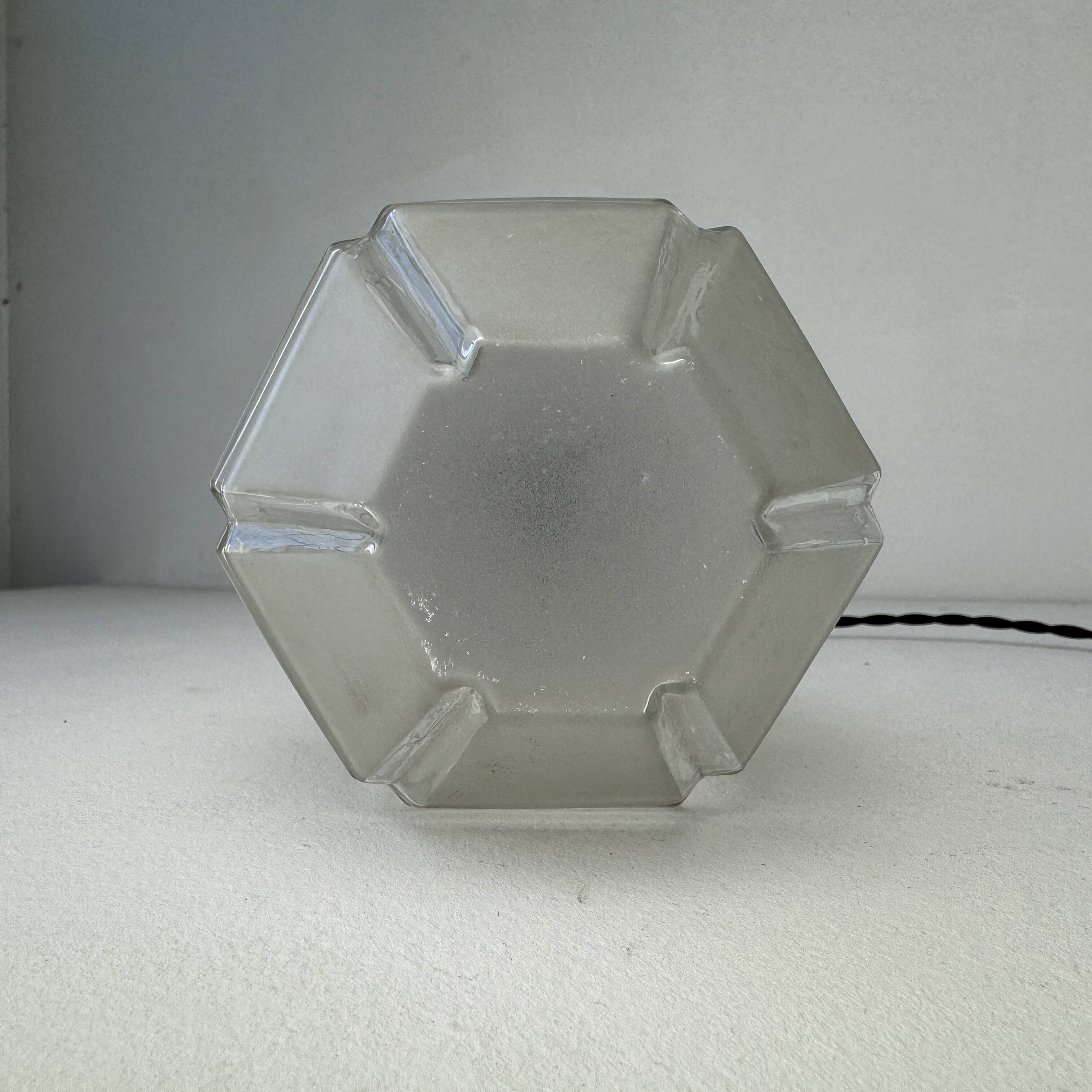 Paire d’anciennes suspensions hexagonales vintage