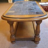 Table basse en bois massif avec plateau ardoise, style classique