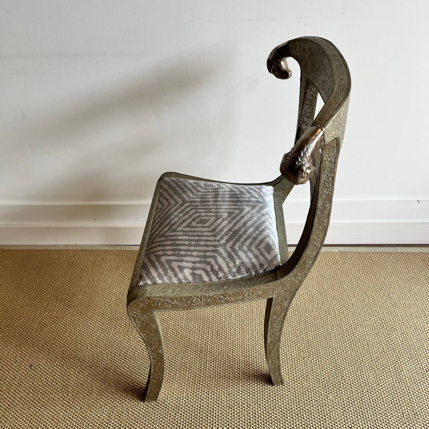 Chaise à tête de bélier anglo-indienne