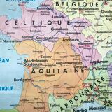 carte scolaire Librairie Armand Colin Reinhart et Wagret Gaule Romaine avec accroche en bois 1970