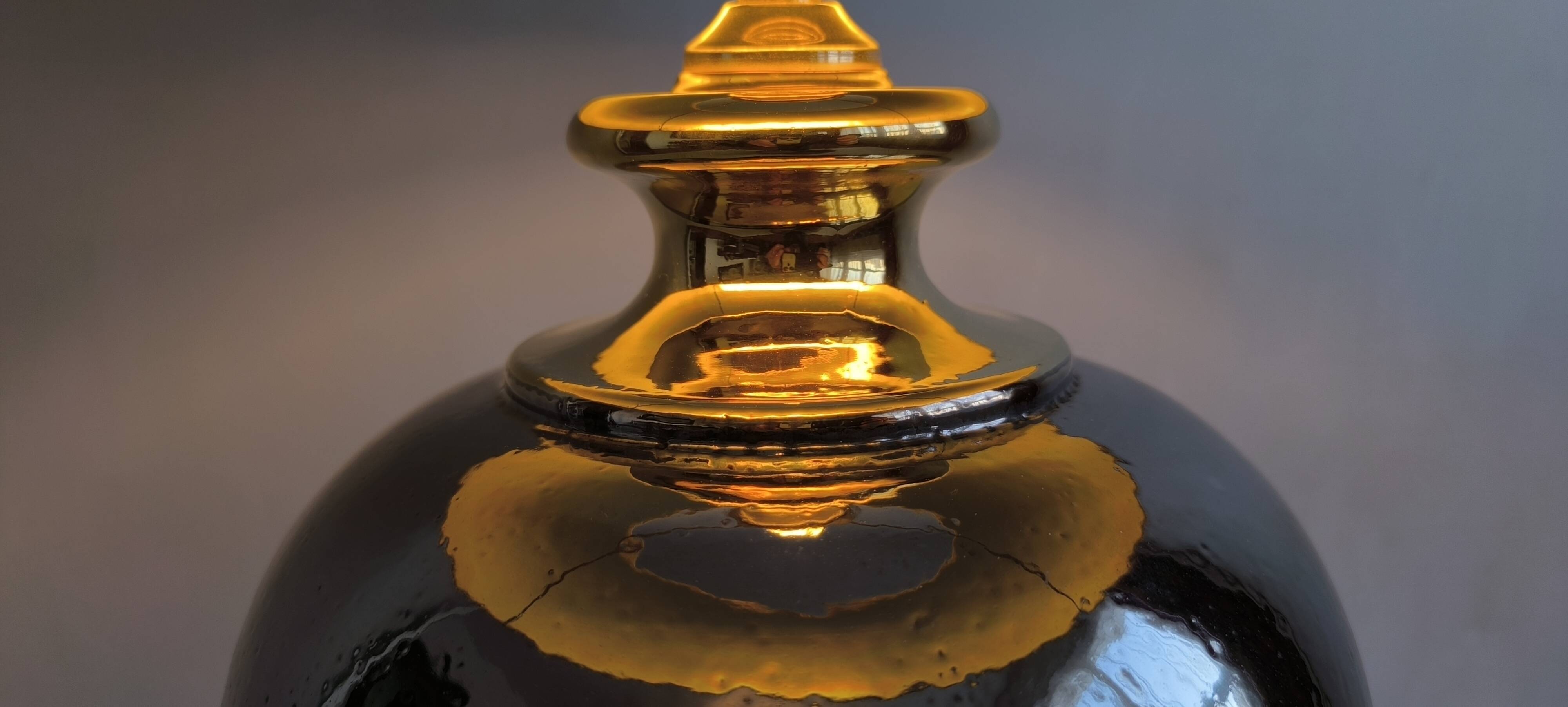 Magnificent large Italian lamp from the 1960s, ceramic / gold.