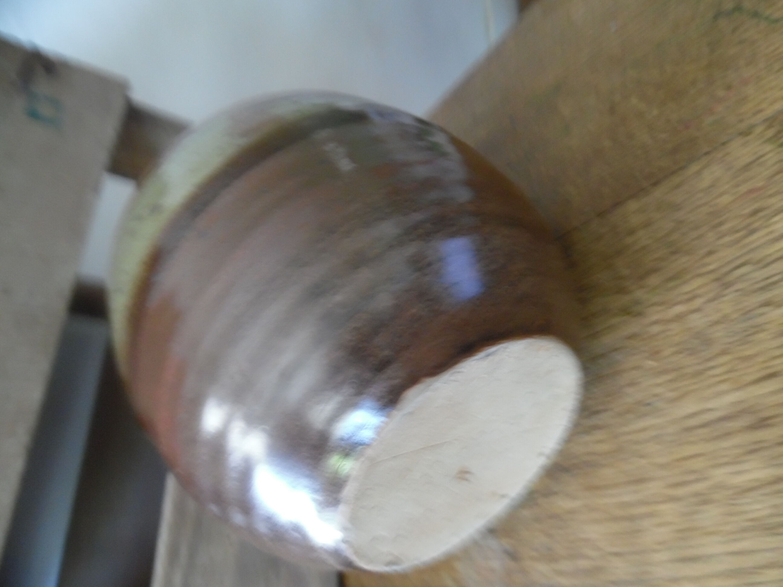 Vernise sandstone vase