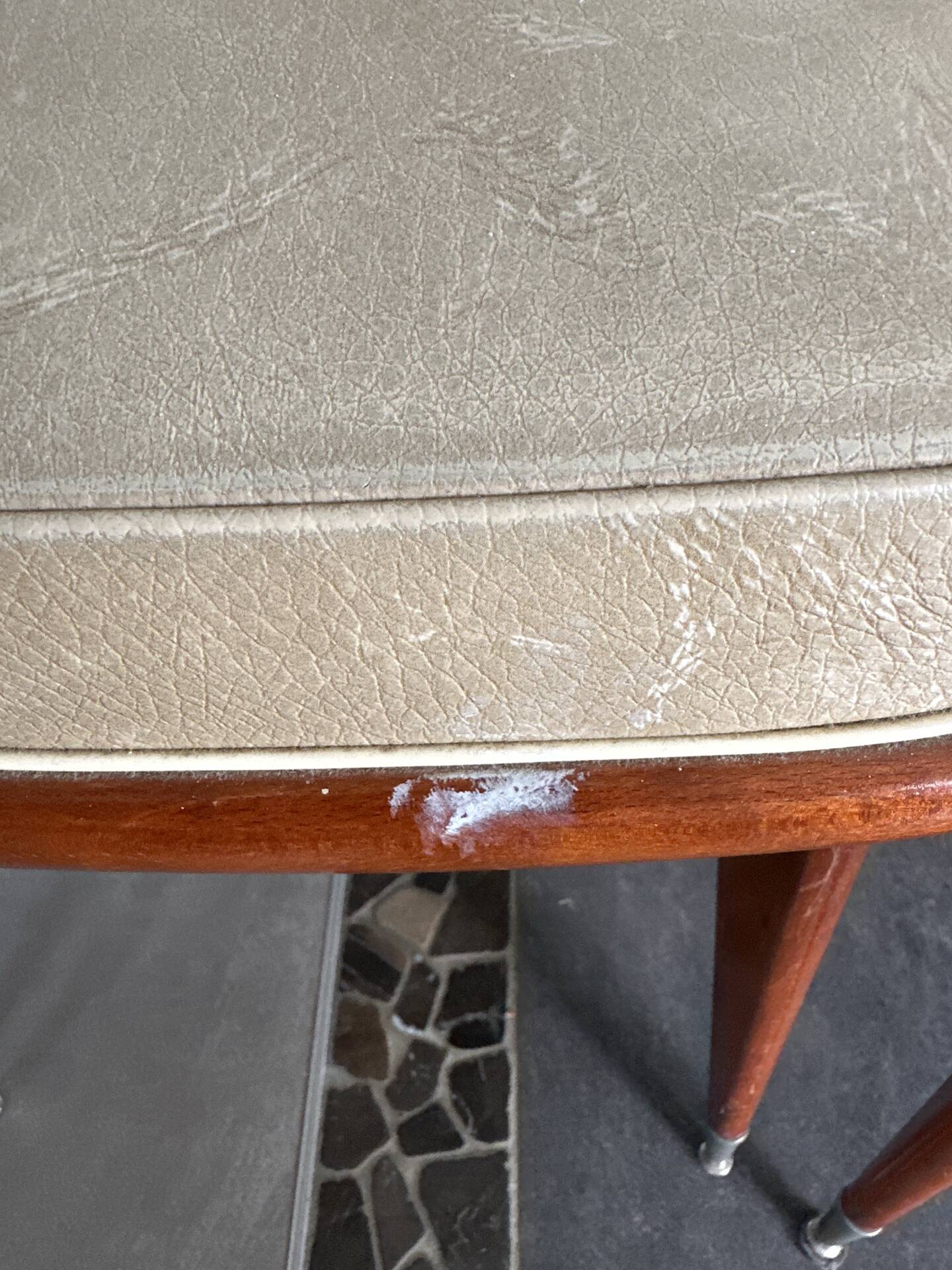 4 vintage chairs from the 70s