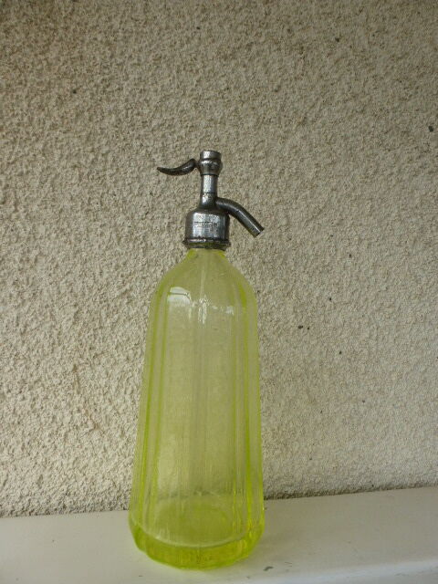 Siphon glass faceted yellow, blown, Art Deco period, dated 1934, FILLIAT, Maisons Alfort, very old and rare