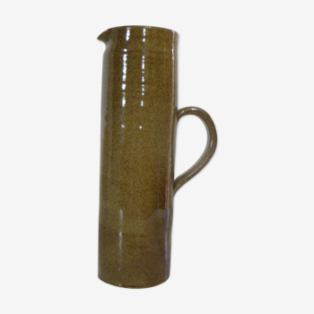 Sandstone pitcher