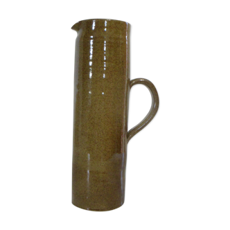 Sandstone pitcher