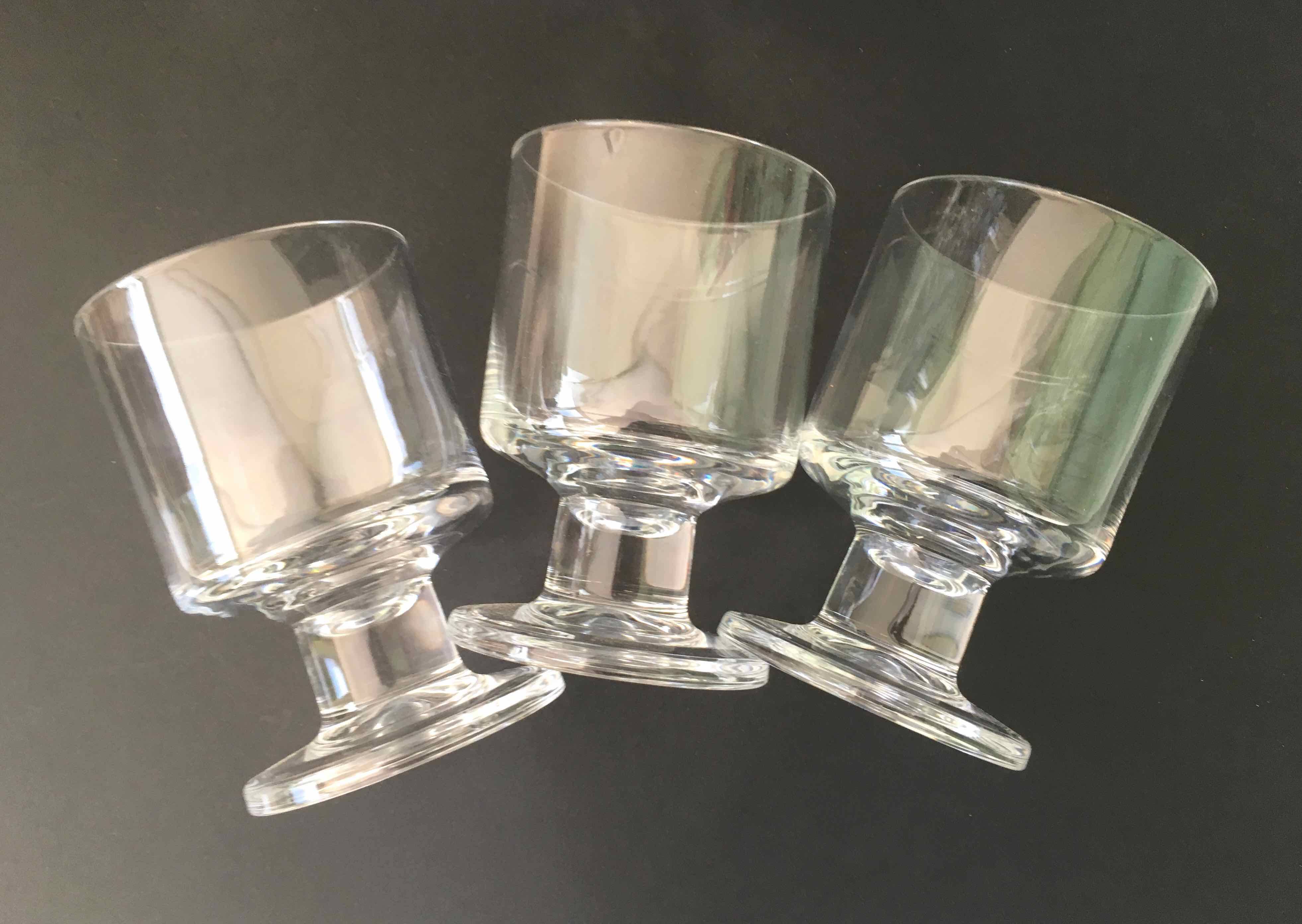 10 crystal wine glasses