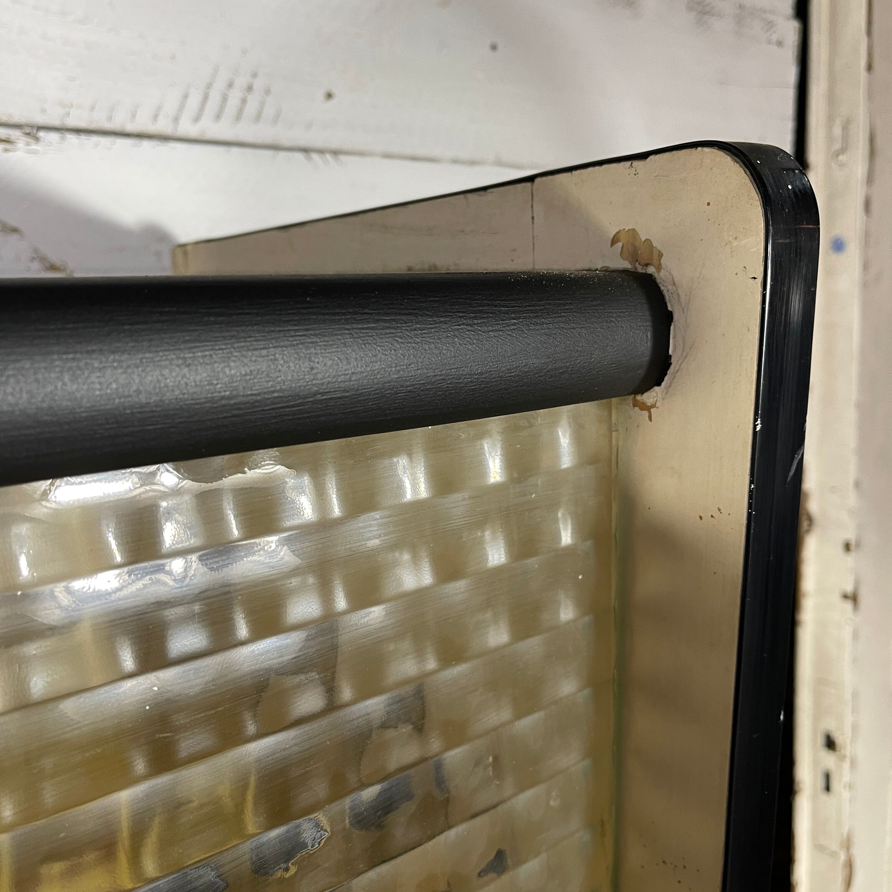 Yellow vintage kitchen furniture in Formica